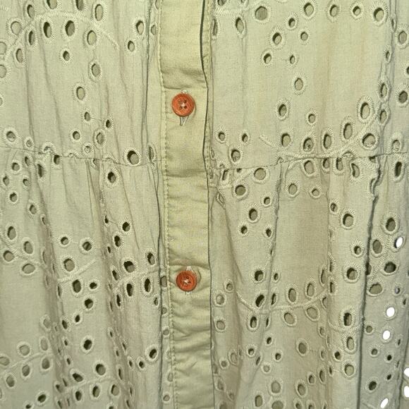 Elegant Cream Midi Dress - Picture 8 of 16